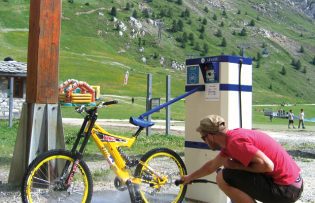 station de lavage VTT ALTAO Modulo à Tignes en Savoie