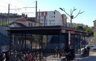 Abri vélos sécurisé ALTAO Spacio en gare d'OULLINS