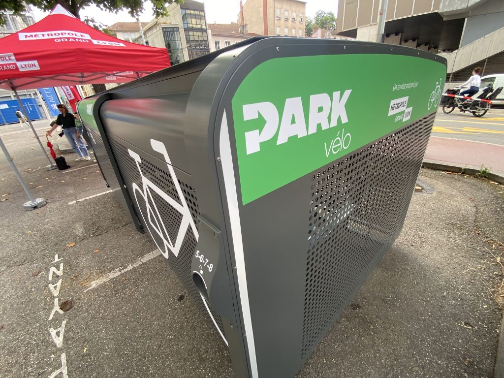 box vélo sécurisé du service de stationnement en ville "Park Vélo" de la métropole de Lyon