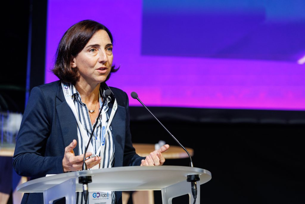 Corinne Verdier, cofondatrice et présidente d'Altinnova, reçoit la récompense industrielle GO Fab "Transition Écologique Savoir-Faire"